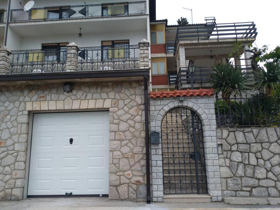 Apartment Mediterranean Garden Rijeka Exterior foto