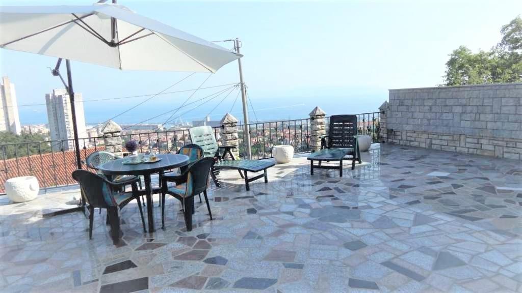 Apartment Mediterranean Garden Rijeka Exterior foto